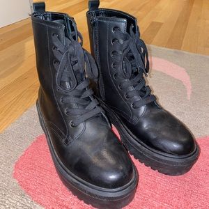 Black leather combat boots. Size 7.5.